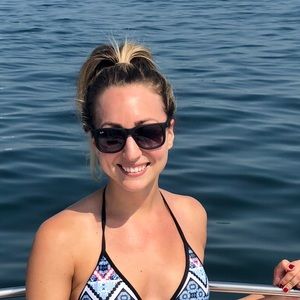 Meet your Posher, Rachel